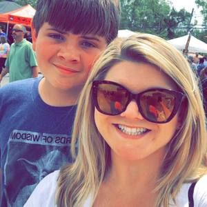 Meet your Posher, Candace